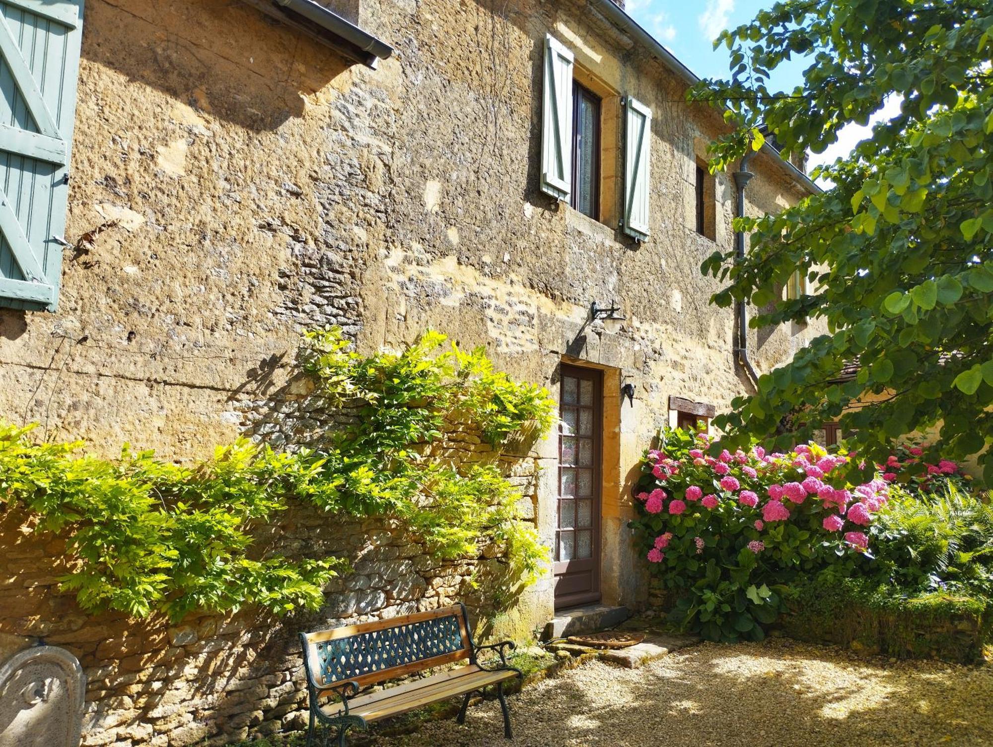 La Vieille Ferme: Superbe Complexe De 3 Gites En Pierre Avec Piscine Au Coeur Du Perigord Noir Saint-Genies Екстер'єр фото
